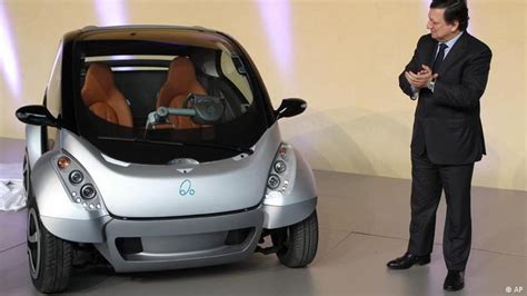 foldable microcar|This New Foldable Electric Microcar Could Define The Future.